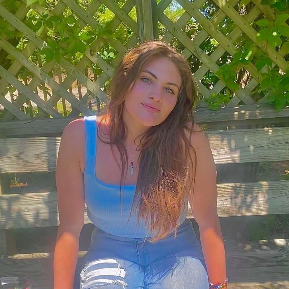 welcome to my closet :)